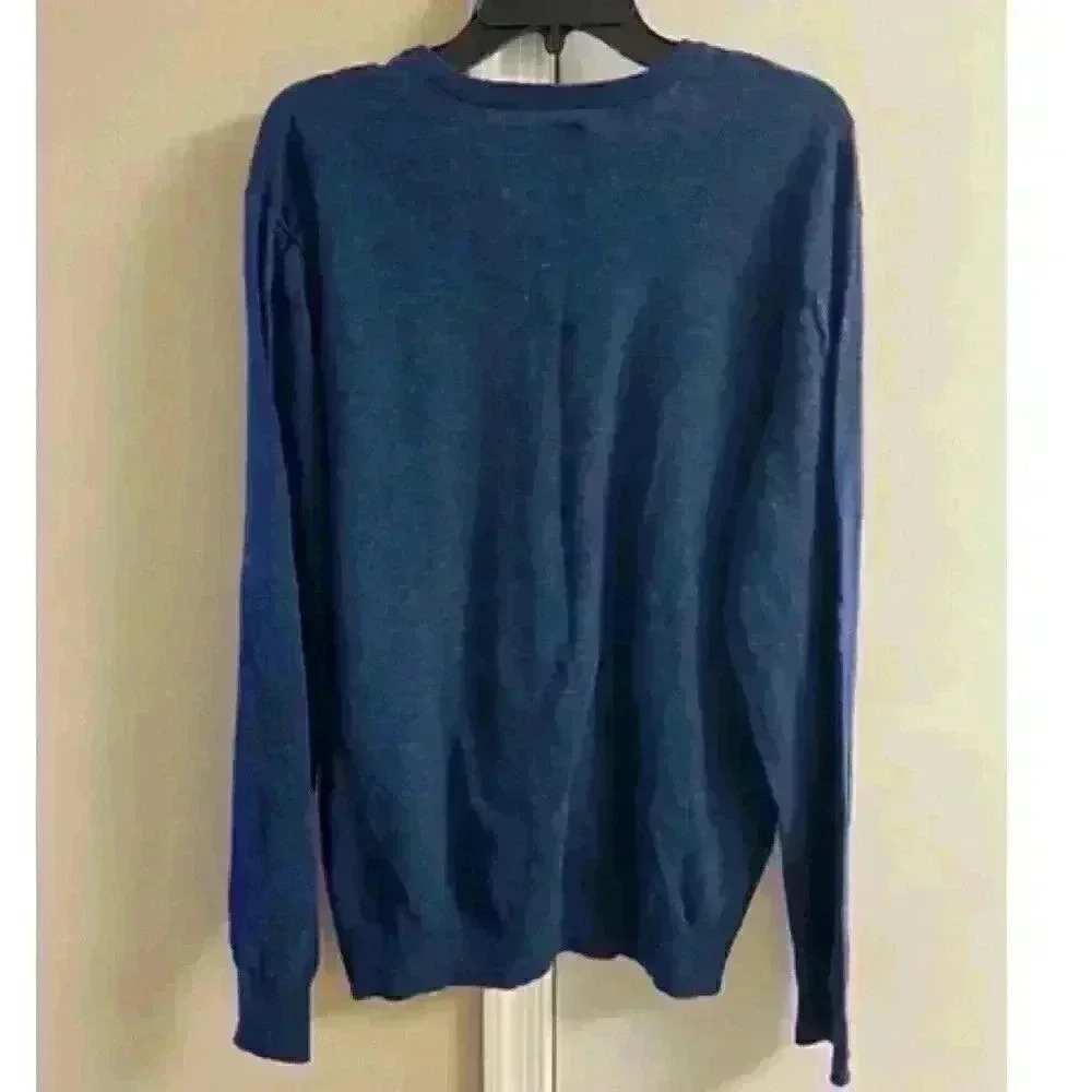 LIKE NEW
AMERICAN EAGLE OUTFITTERS Navy Blue Knit Sweater, XL - Like‎ New - Picture 3 of 4